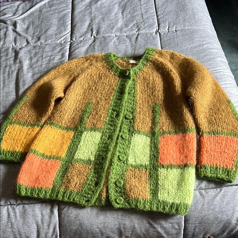 Vintage 60’s Women's Hand Knit Wool Cardigan Sweater Italy